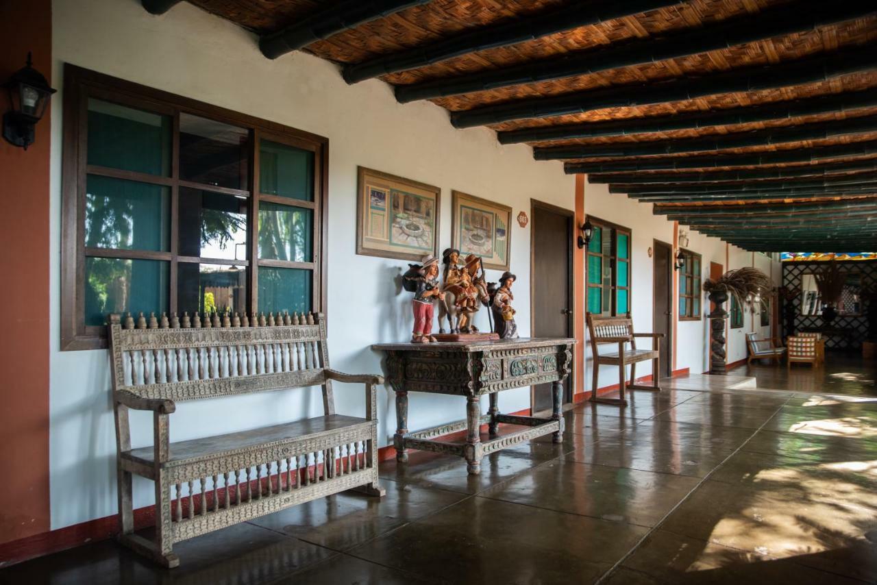 Majoro Hotel 4*